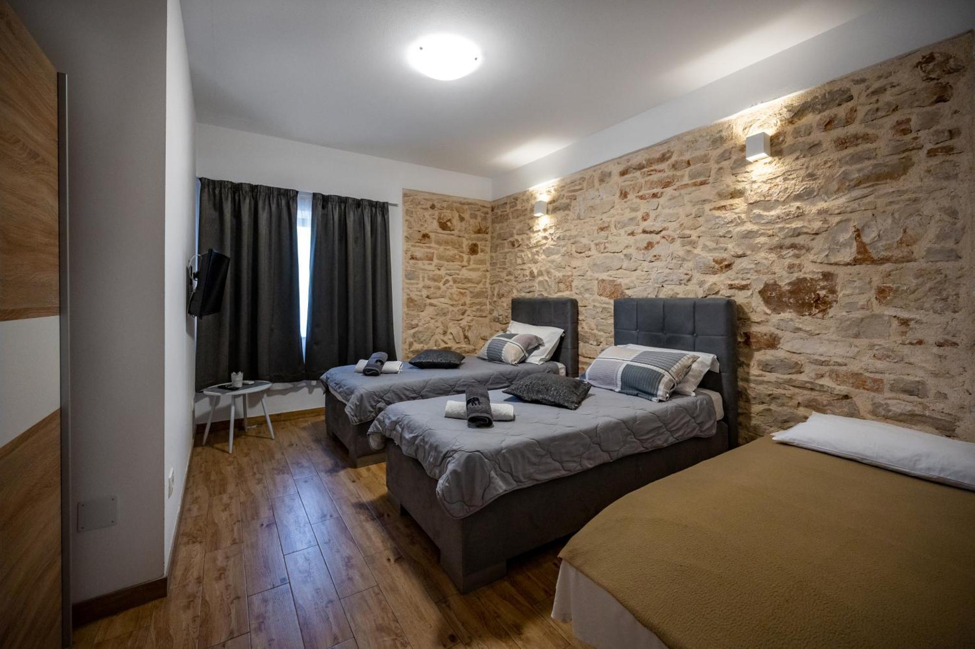 Sonia Rooms PUY Exterior foto