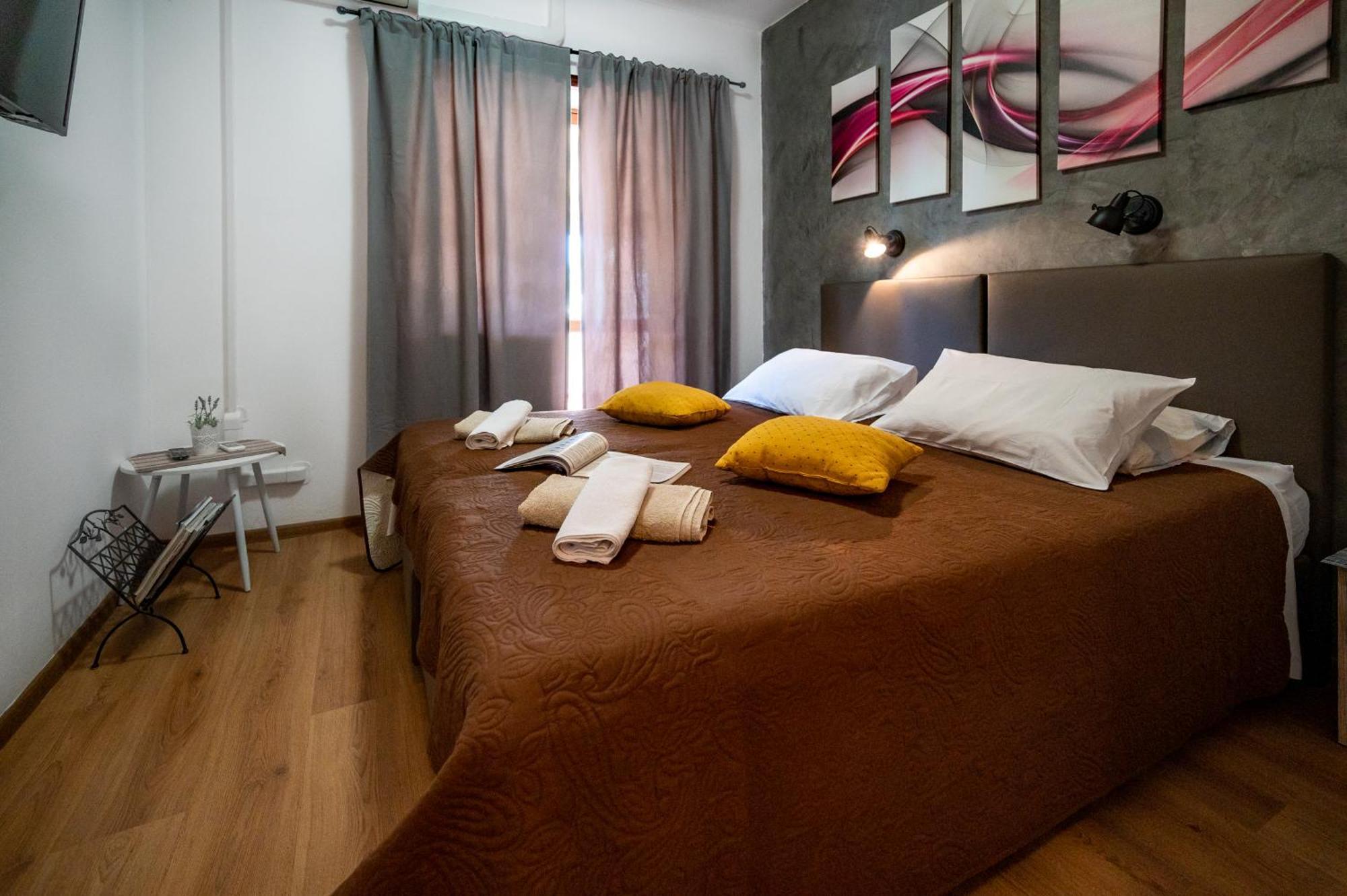 Sonia Rooms PUY Exterior foto