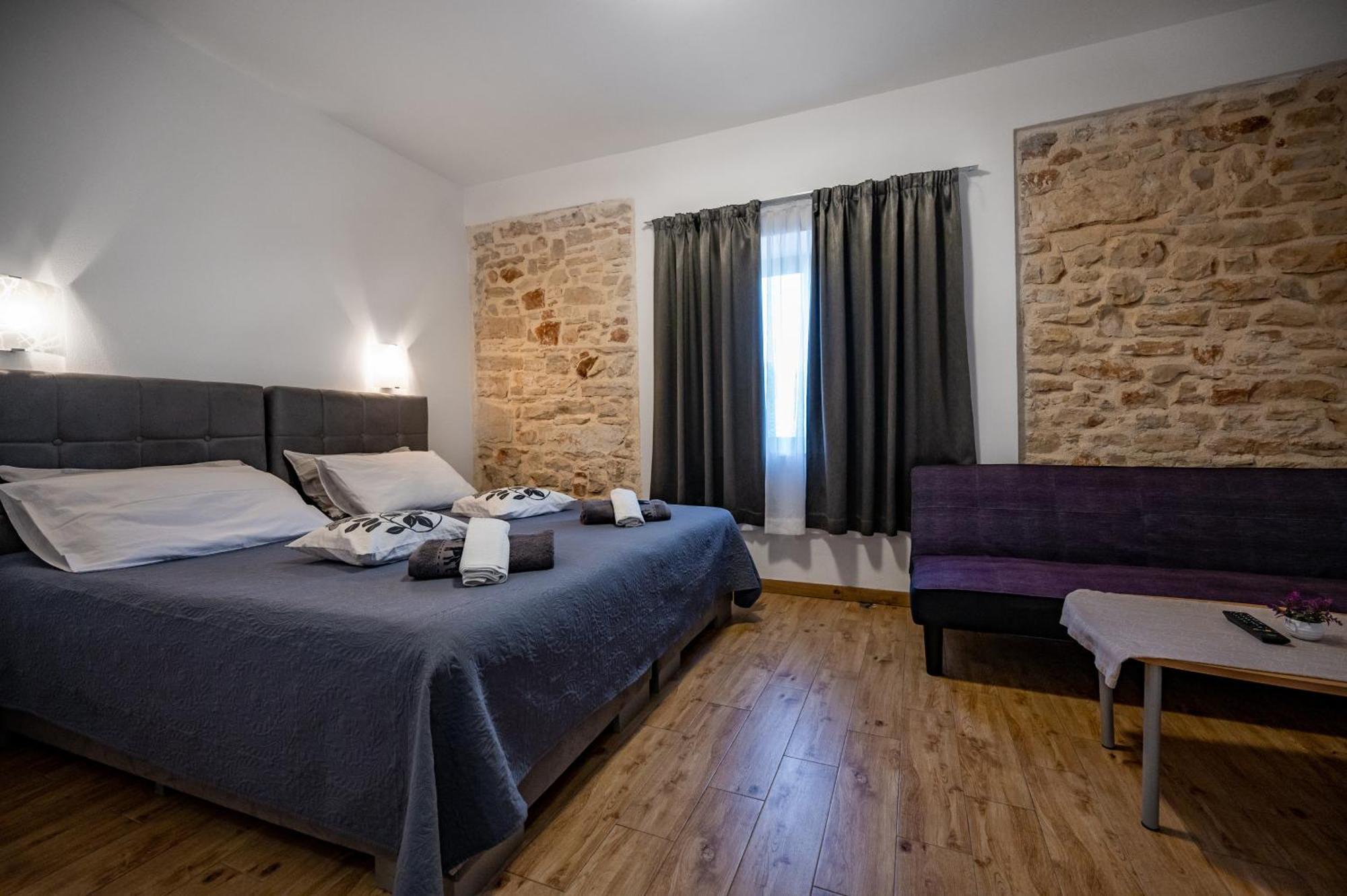 Sonia Rooms PUY Exterior foto