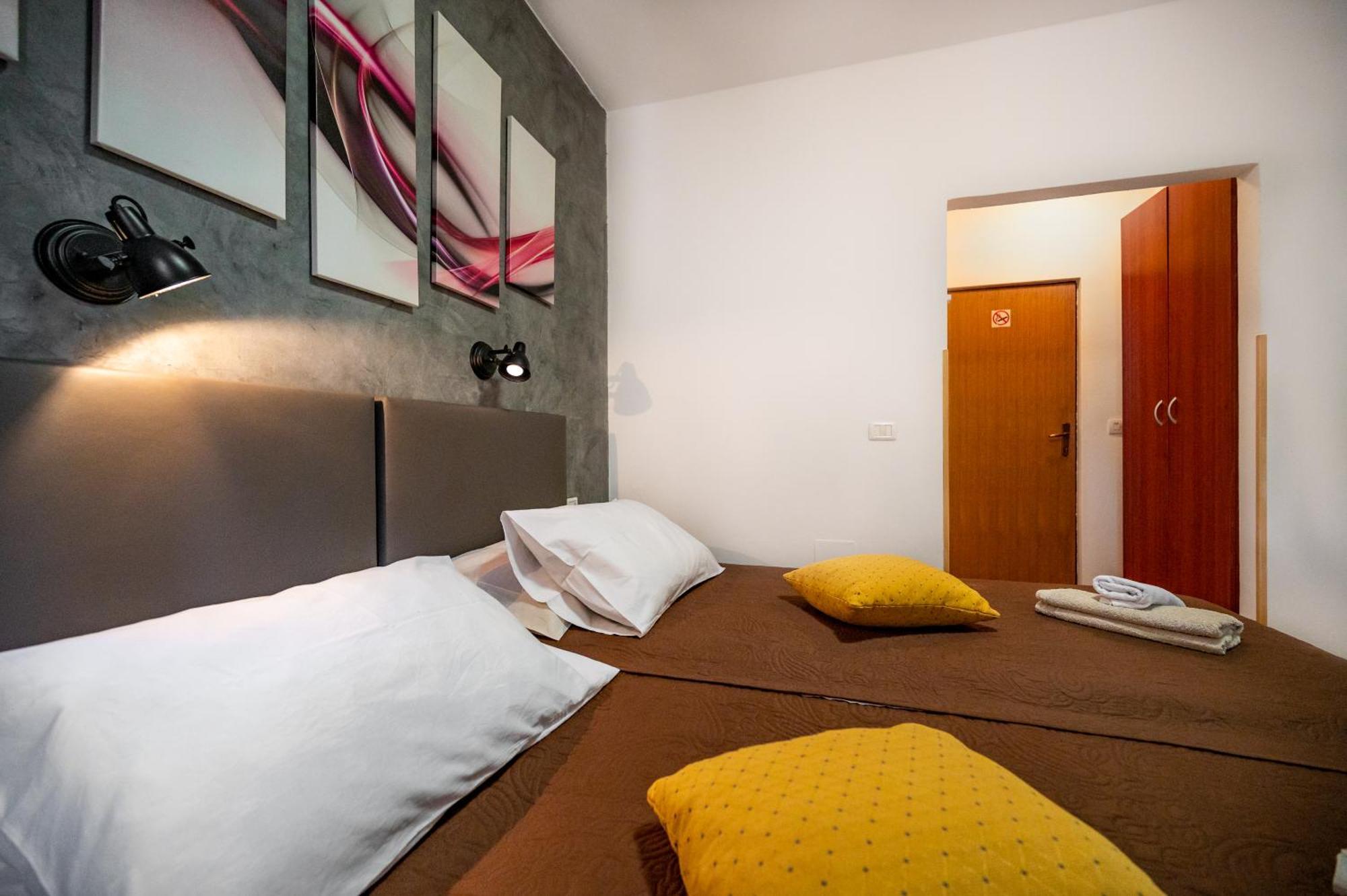 Sonia Rooms PUY Exterior foto