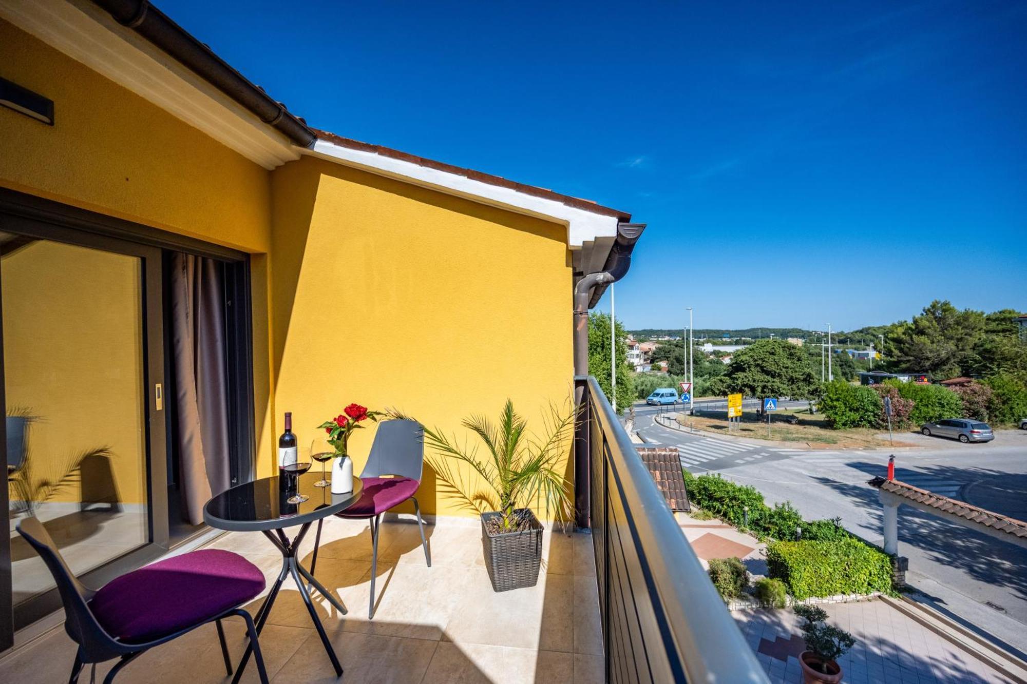 Sonia Rooms PUY Exterior foto